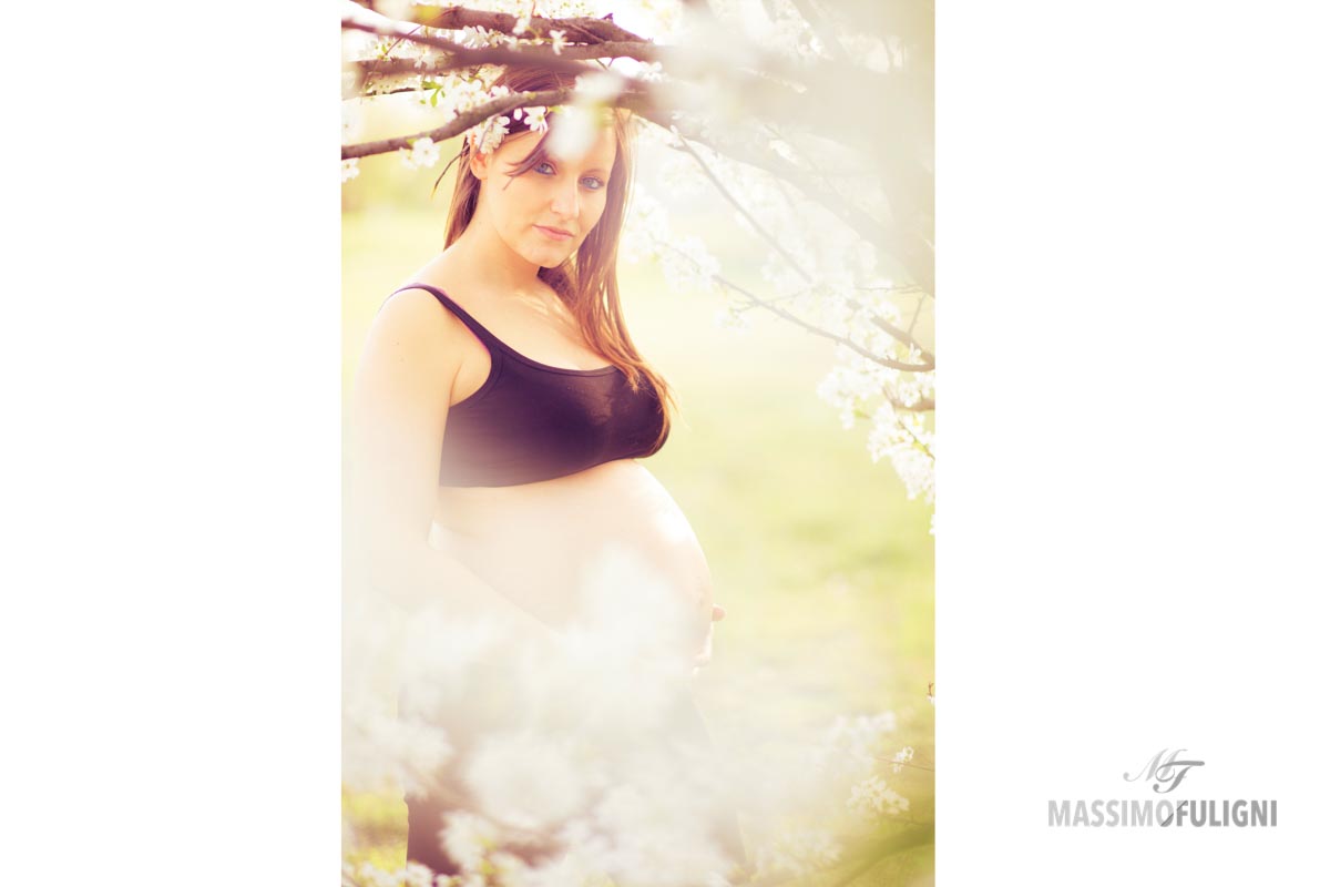foto incinta all aperto a bologna