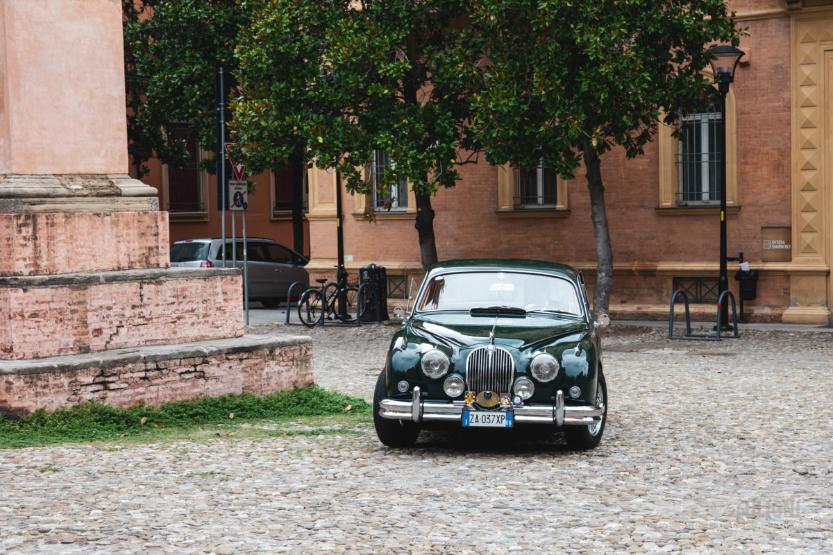 foto matrimonio nella chiesa di san Domenico a bologna